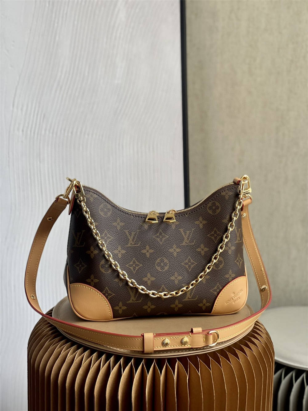 Louis Vuitton BOULOGNE M45832 size：29x16x9.5cm 2025 new 